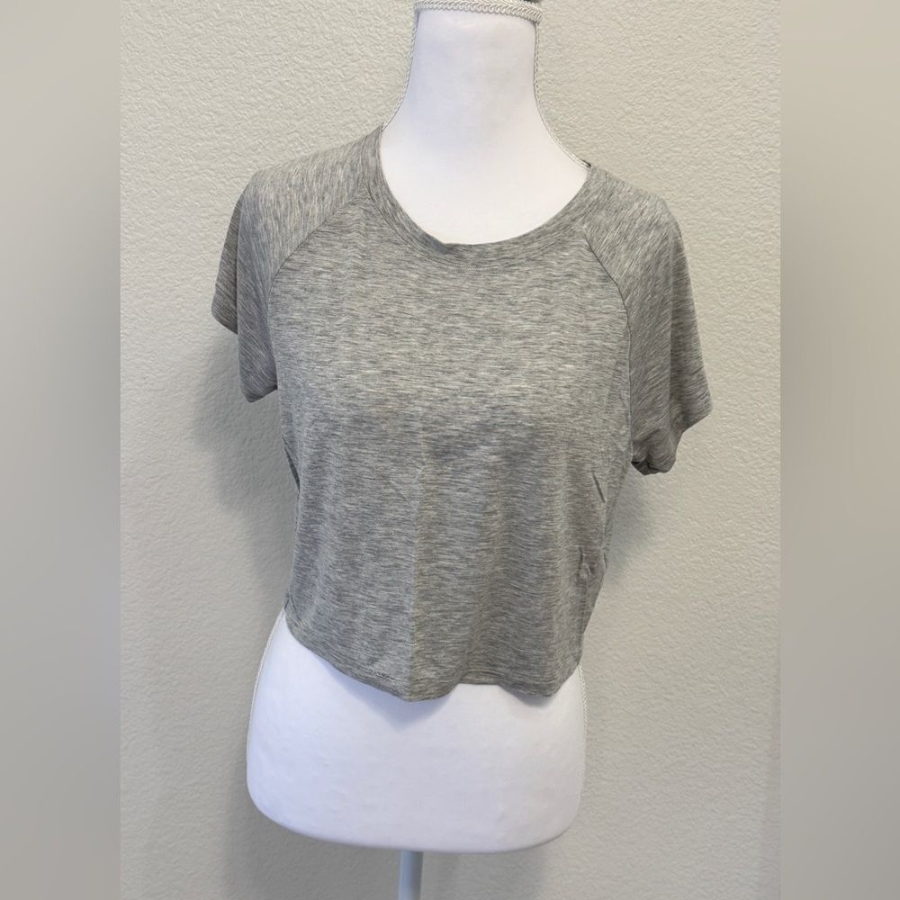 OFFLINE by Aerie Cropped T-Shirt Heather Grey Raglan Short Sleeve Medium - Picture 2 of 6